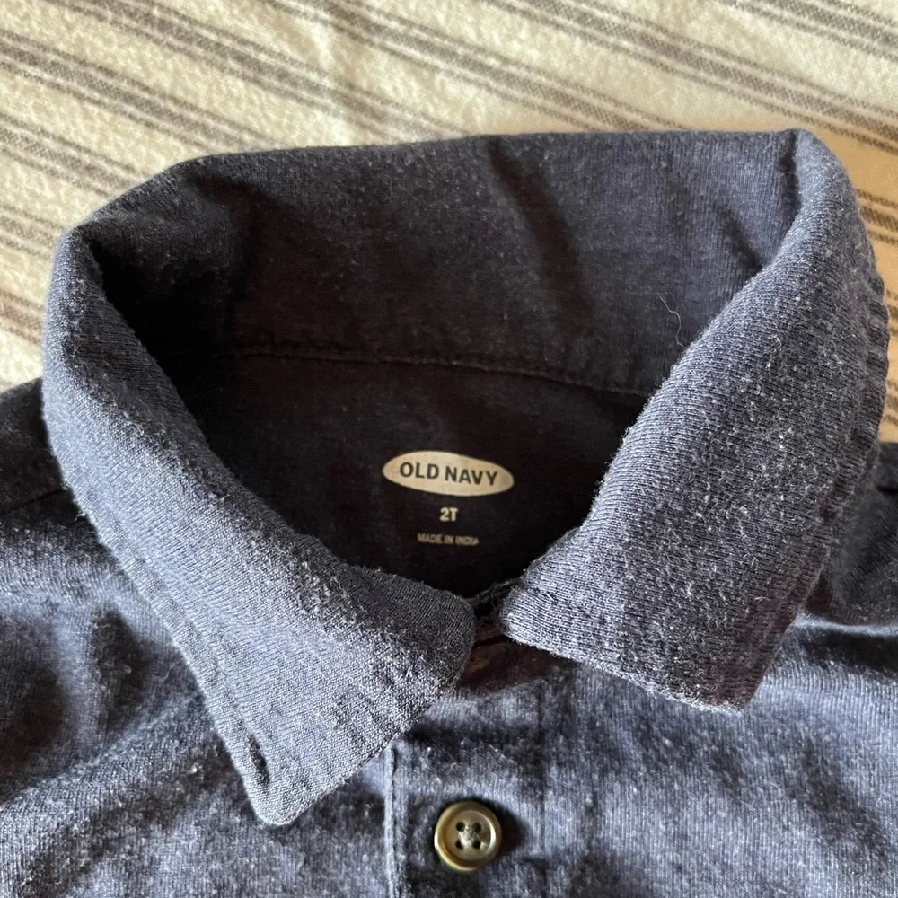 Bundle of 2, 2T Old Navy Polos - Picture 4 of 6